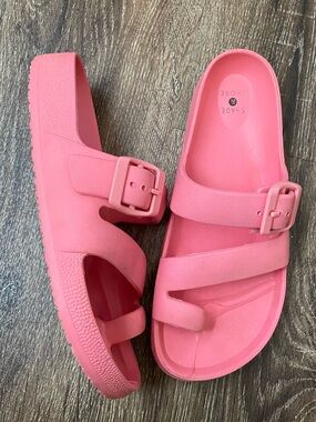 Shade & Shore Kids Coral Pink Slide Sandals with Adjustable Buckle